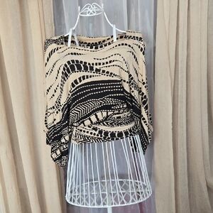 bebe Black and Tan Patterned Top, XS
